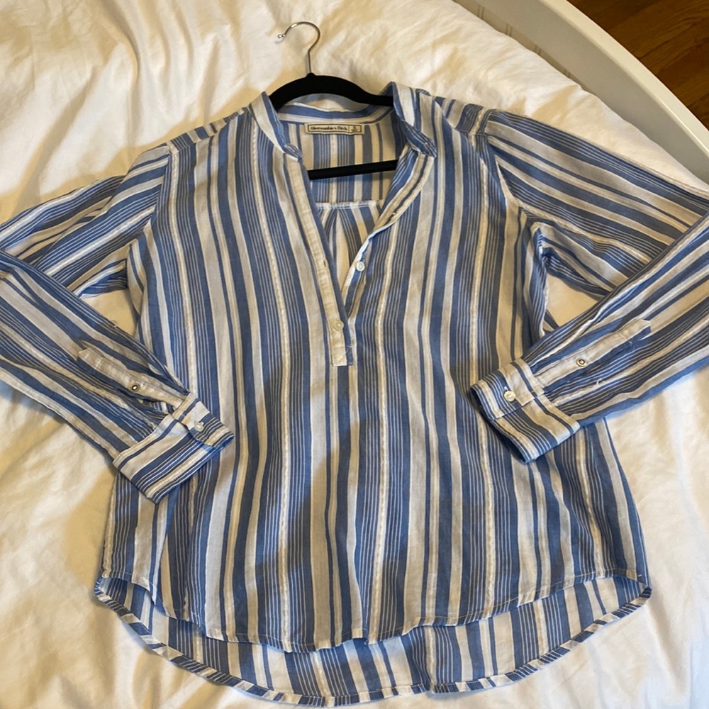 Abercrombie Blue & White Top Coastal Grandmother